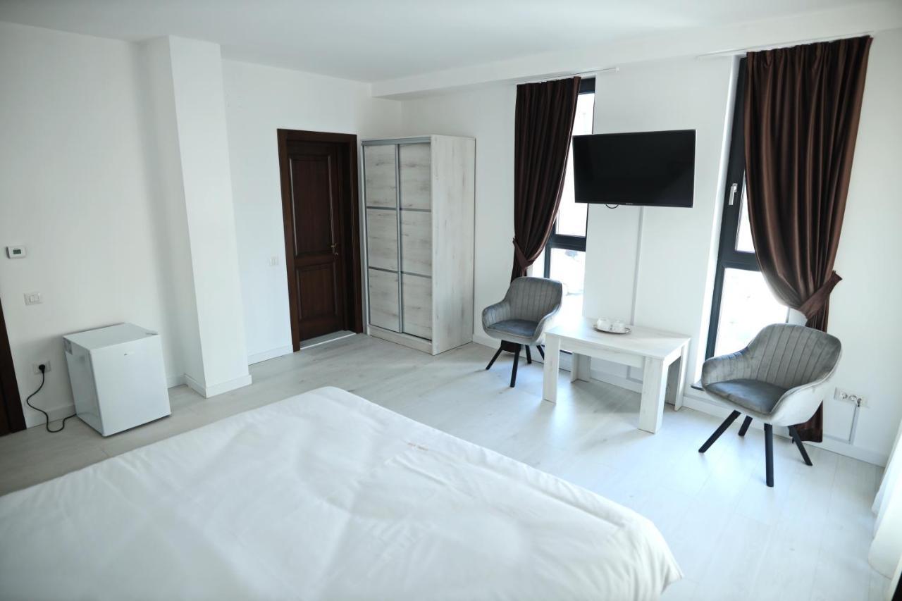 피테슈티 Casa Vys 아파트 외부 사진