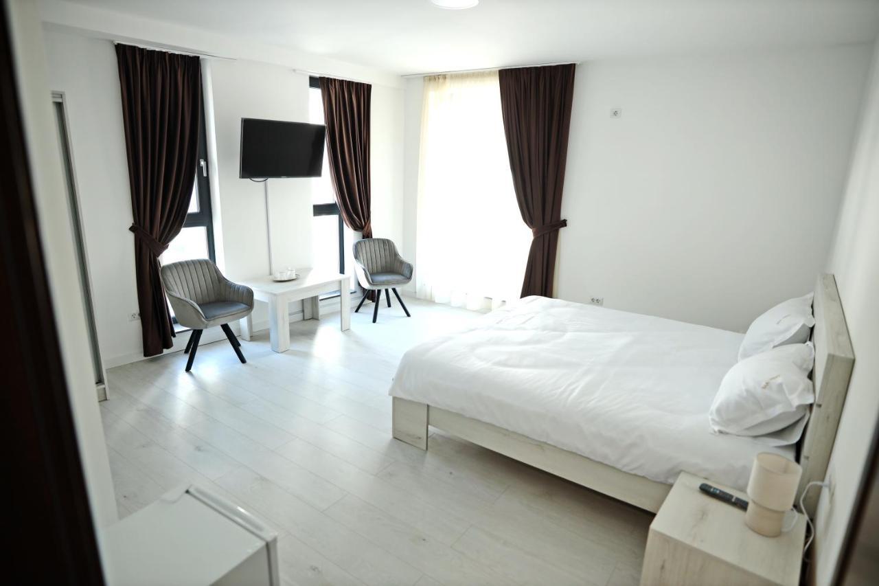 피테슈티 Casa Vys 아파트 외부 사진